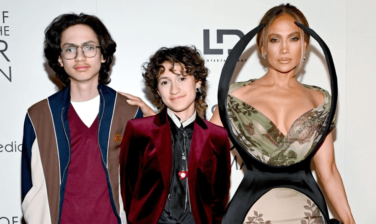 Jennifer Lopez's Child Reveals New Name at High School Graduation — and Ben Affleck's Son Was Right There — Daily Insight