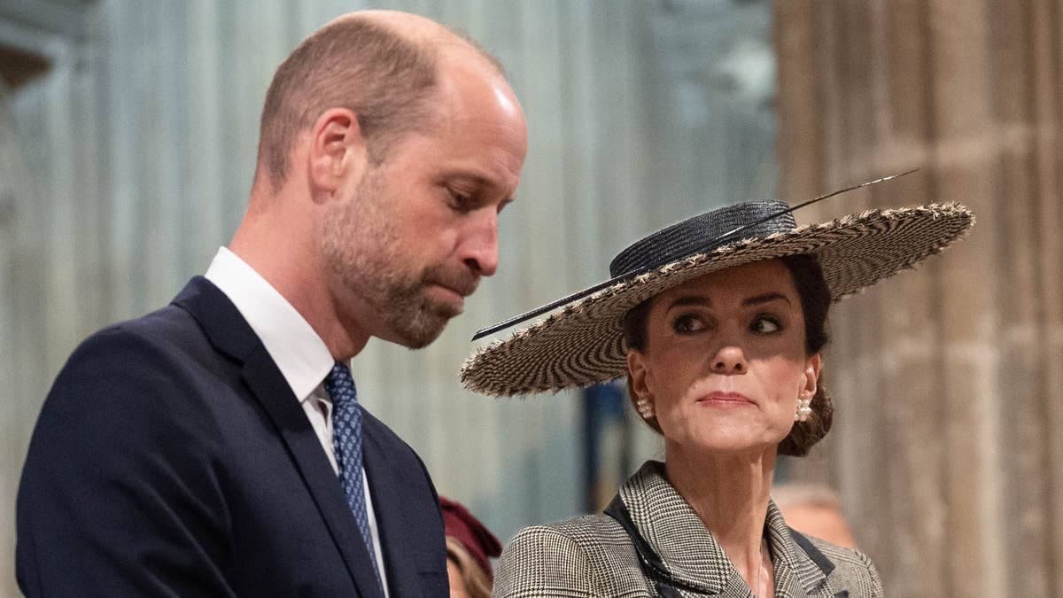 armed police banned from kate and william s kensington palace home after misogyn