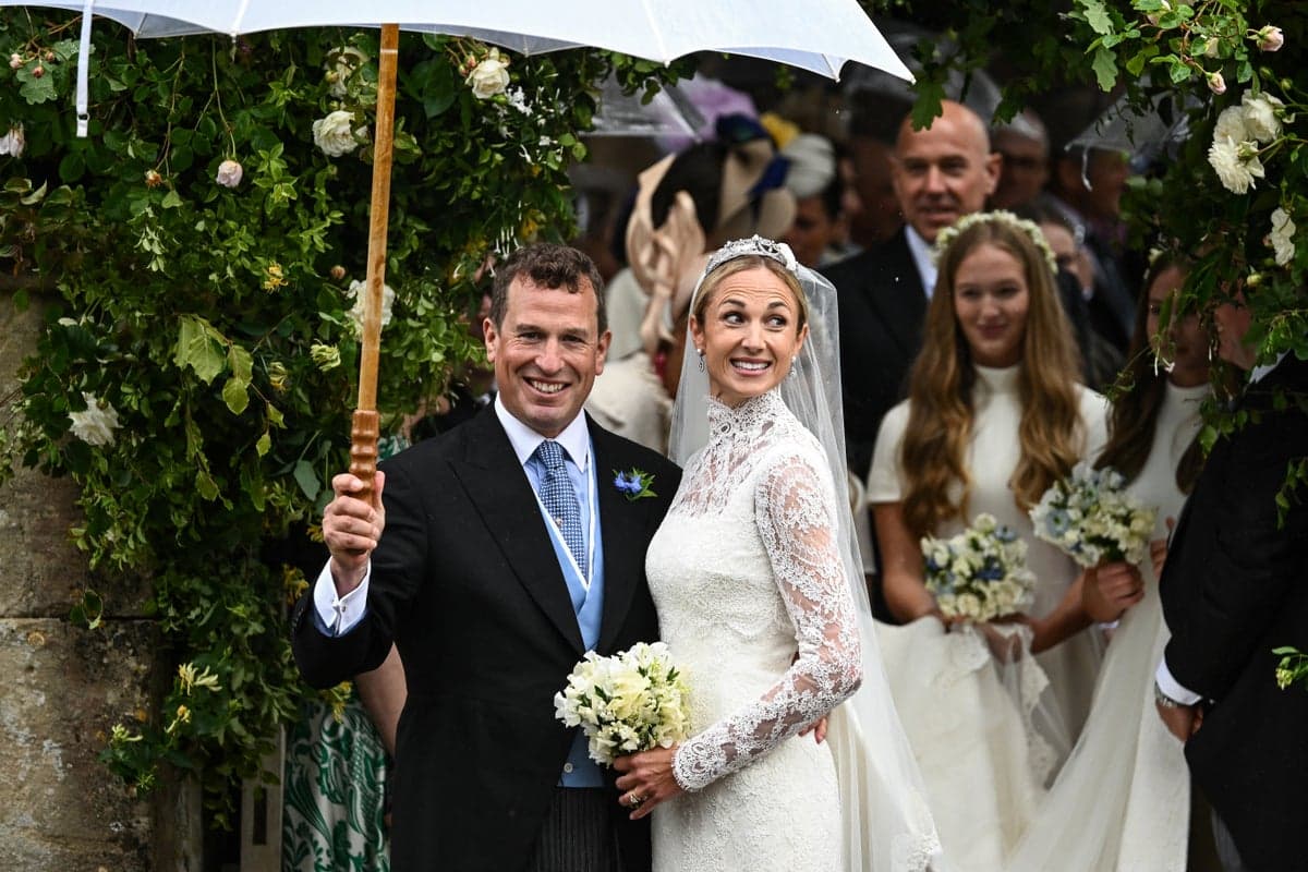Peter Phillips Weds NHS Nurse Harriet Sperling in Cotswolds Ceremony as King Charles and the Waleses Lead Royal Turnout